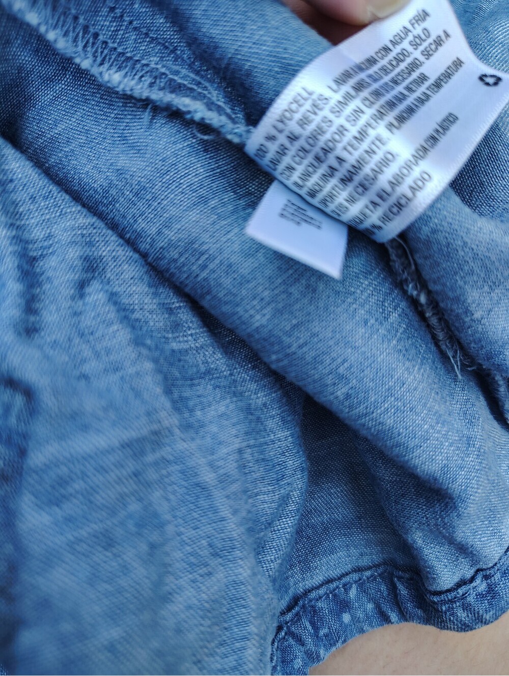 Universal Thread Top - Picture 7 of 7